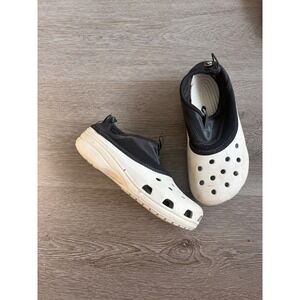 Crocs Water Shoes White Black Mesh Slip On Clog Men 6 Women 8 Toggle Back
